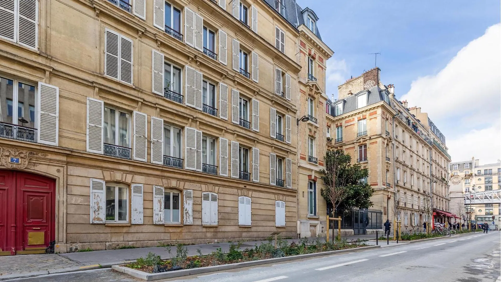 Amazing Apartment In Paris With Kitchen 0*,